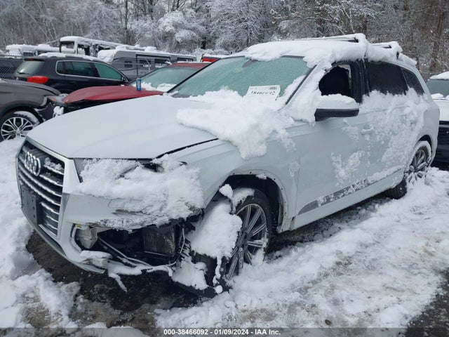 WA1LAAF72JD033252 Audi Q7 3.0t Premium