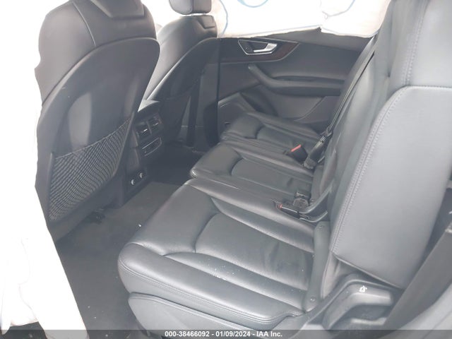 WA1LAAF72JD033252 Audi Q7 3.0t Premium