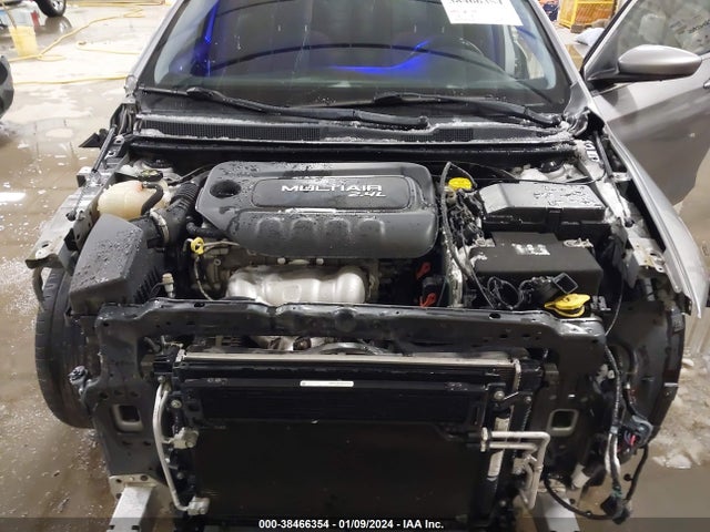 Chrysler 200 Limited 2015 1C3CCCAB8FN533199 Image 10