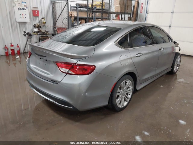 Chrysler 200 Limited 2015 1C3CCCAB8FN533199 Image 4
