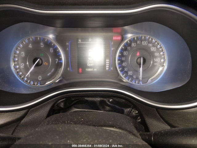 Chrysler 200 Limited 2015 1C3CCCAB8FN533199 Image 7