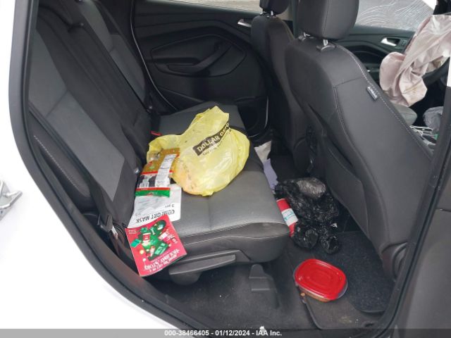 1FMCU9GD0JUA62275 Ford ESCAPE SE