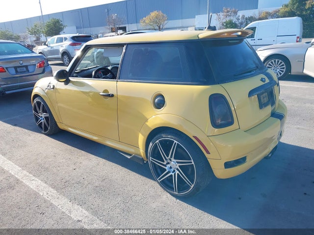2009 MINI COOPER S WMWMF73569TT96363 Photo 2