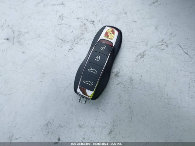 2022 PORSCHE 718 BOXSTER WP0CA2A8XNS205623 Photo 10