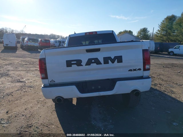 RAM 1500 Night Quad Cab 4x4 6'4 Box 2017 1C6RR7HT6HS716901 Image 16