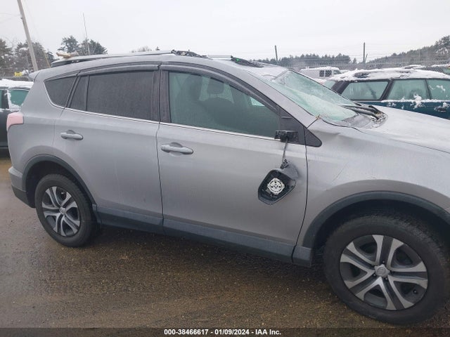 Toyota RAV4 LE 2016 2T3BFREV3GW440607 Image 13