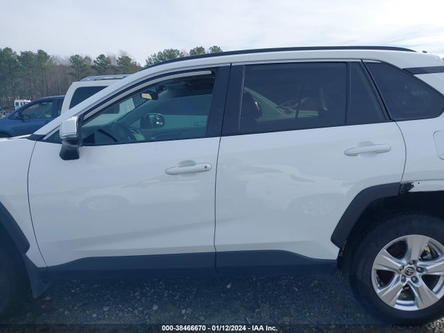 2021 TOYOTA RAV4 XLE VIN: 2T3W1RFV0MC155262