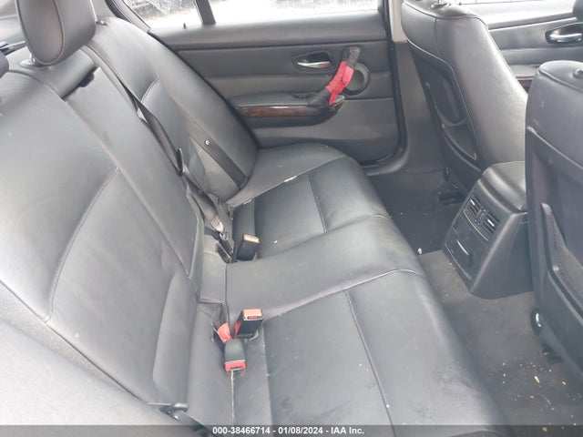 2008 BMW 328XI VIN: WBAVC93518K040108