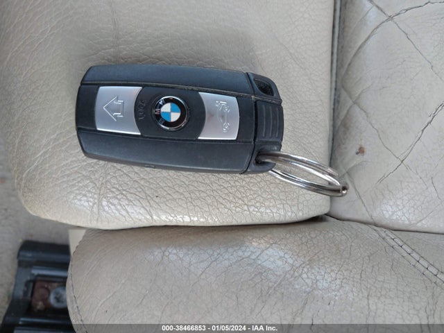 Продаж на аукціоні авто 2008 Bmw 328i, vin: WBAWR33518P152278, номер лоту: 38466853
