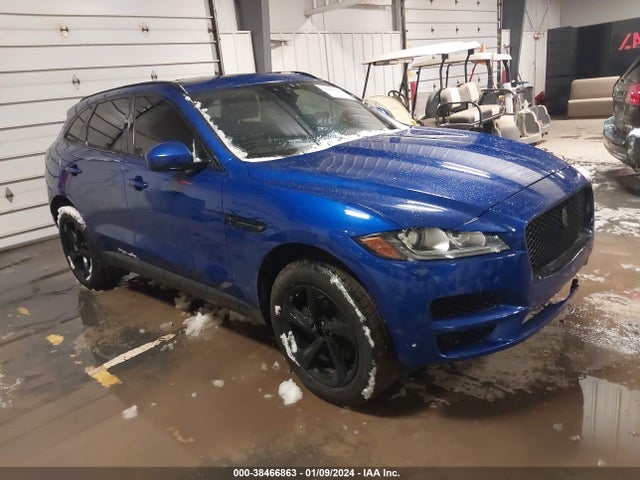 2018 JAGUAR F-PACE SADCJ2FX5JA268844 Photo 0