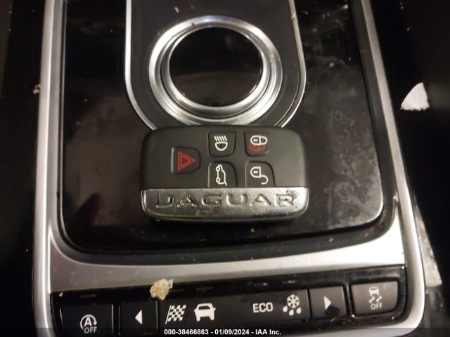 2018 JAGUAR F-PACE SADCJ2FX5JA268844 Photo 10