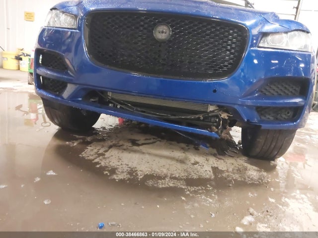 2018 JAGUAR F-PACE SADCJ2FX5JA268844 Photo 5