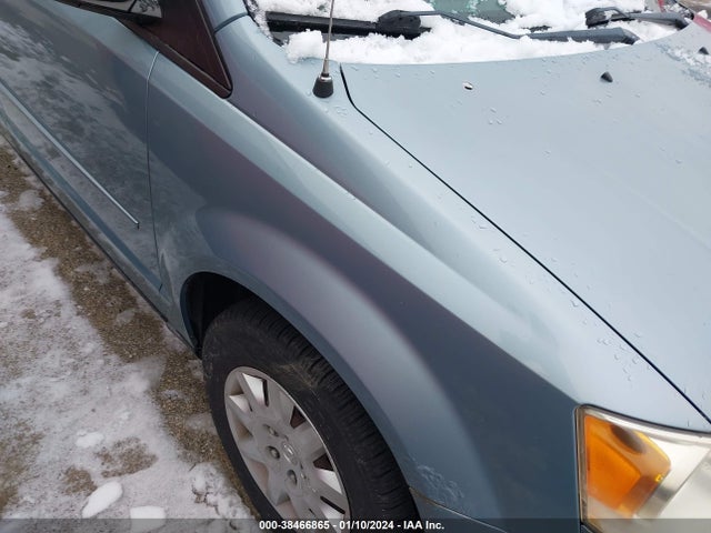 2008 CHRYSLER TOWN & COUNTRY LX VIN: 2A8HR44H78R604199