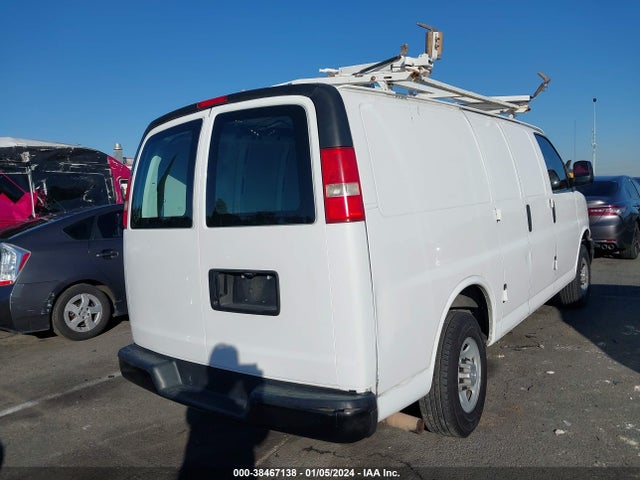 Chevrolet Express 2500 Work Van 2015 1GCWGFFF1F1109025 Image 4