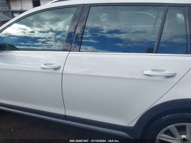 3VWH17AU1JM759844 Volkswagen Golf Alltrack Tsi S/tsi Se/tsi Sel