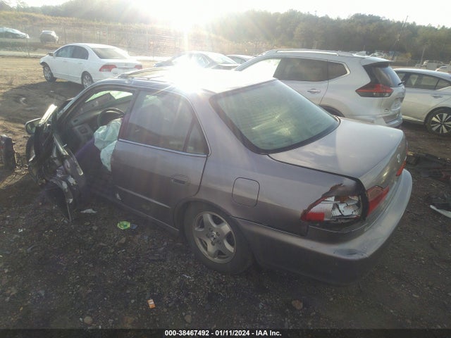 2000 HONDA ACCORD 3.0 EX VIN: 1HGCG1659YA036276