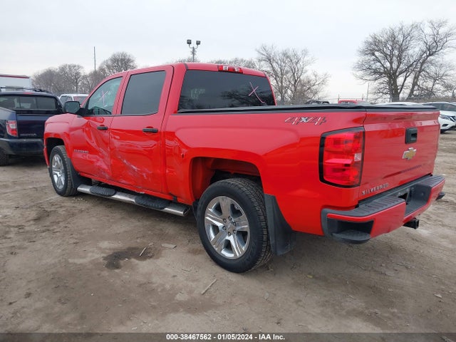 Chevrolet Silverado 1500 Custom 2018 3GCUKPECXJG155210 Image 3