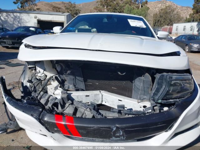 2C3CDXHG5JH125797 Dodge Charger Sxt Plus Rwd