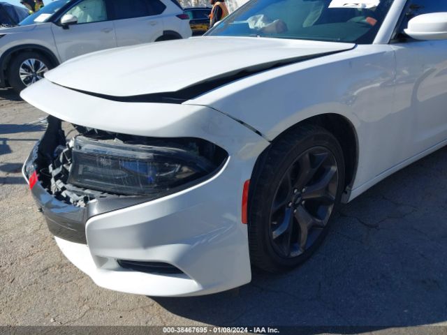 2C3CDXHG5JH125797 Dodge Charger Sxt Plus Rwd