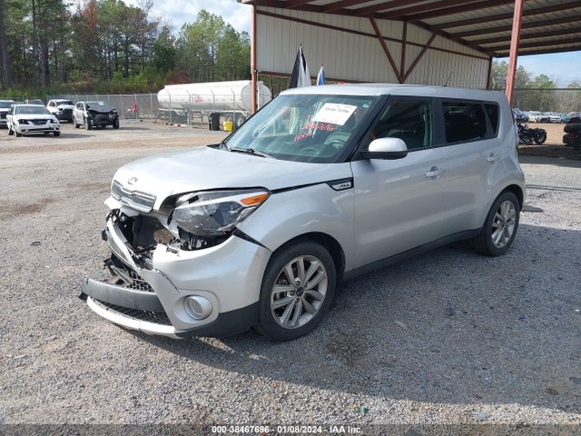 KIA SOUL + 2018 KNDJP3A57J7572607 Image 2