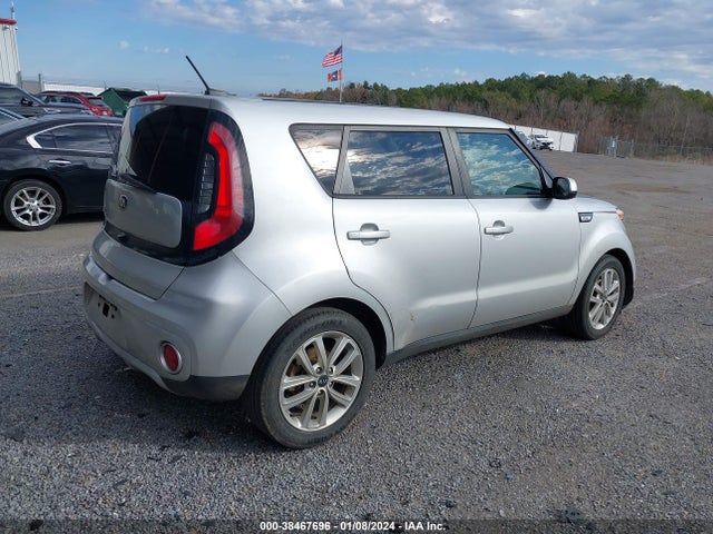KIA SOUL + 2018 KNDJP3A57J7572607 Image 4