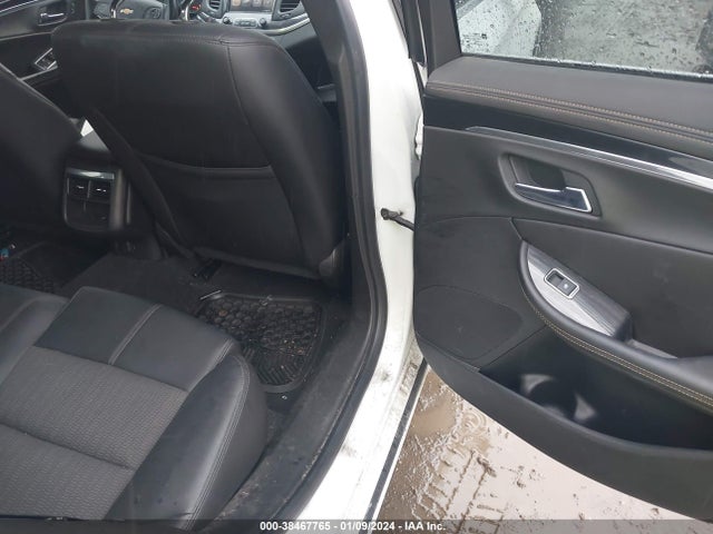 Chevrolet IMPALA 1LT 2018 2G1105S34J9135314 Image 8