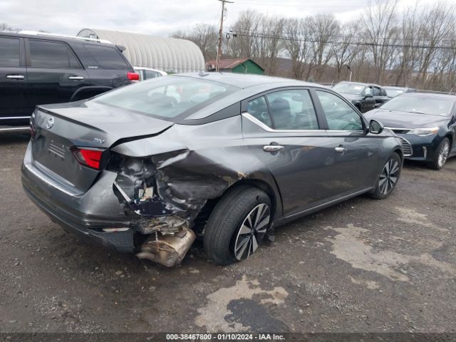 1N4BL4DV2NN321843 Nissan Altima Sv Fwd