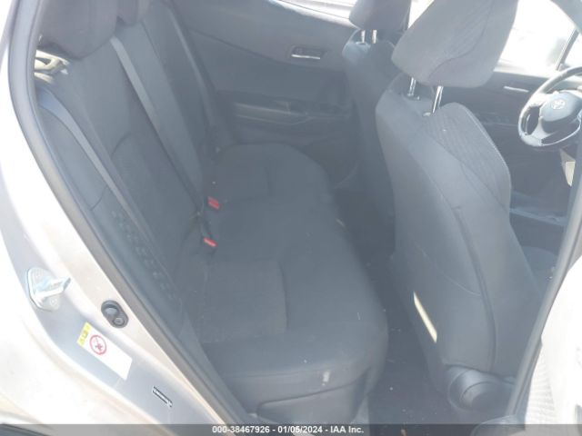 NMTKHMBX9JR043865 Toyota C-HR XLE