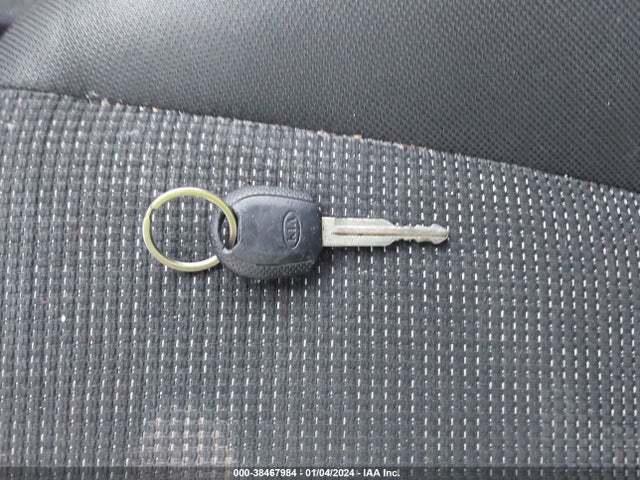 2007 KIA SPORTAGE LX V6 VIN: KNDJE723877431483