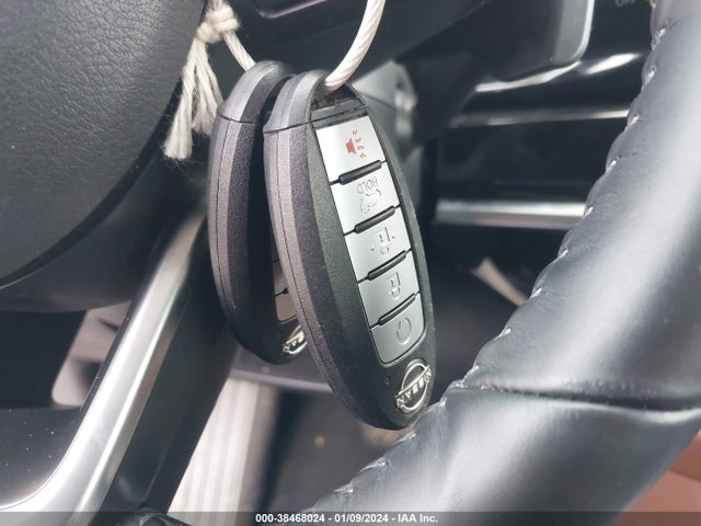 2022 Nissan Pathfinder Platinum 4wd მანქანა იყიდება აუქციონზე, vin: 5N1DR3DJ7NC263471, აუქციონის ნომერი: 38468024