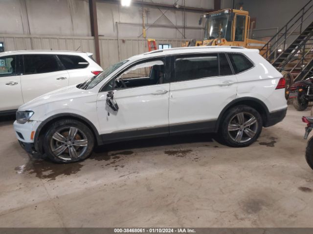 3VV2B7AX3MM101402 Volkswagen Tiguan 2.0t Se/2.0t Se R-line Black/2.0t Sel