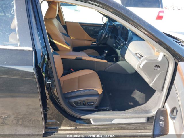 58ADZ1B19NU117907 Lexus ES 350