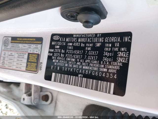 2015 KIA SORENTO LX VIN: 5XYKTCA68FG604354