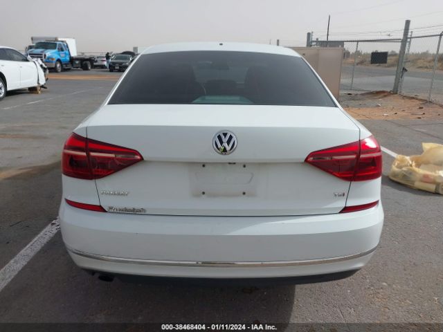 1VWAA7A34JC004004 Volkswagen Passat 2.0t R-line/2.0t S