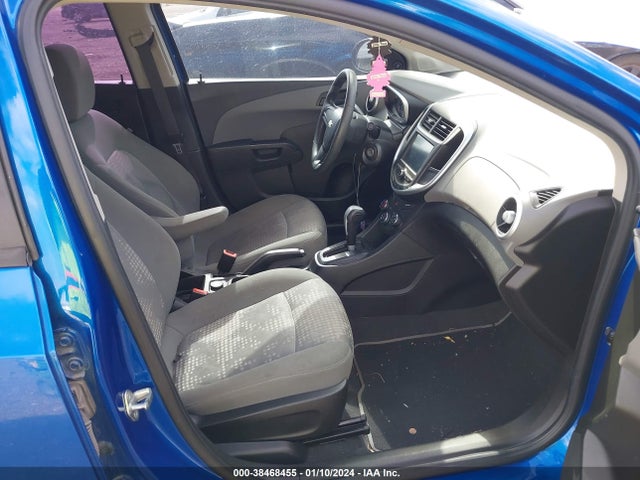 Chevrolet Sonic Ls Auto 2017 1G1JB5SH6H4150867 Image 5