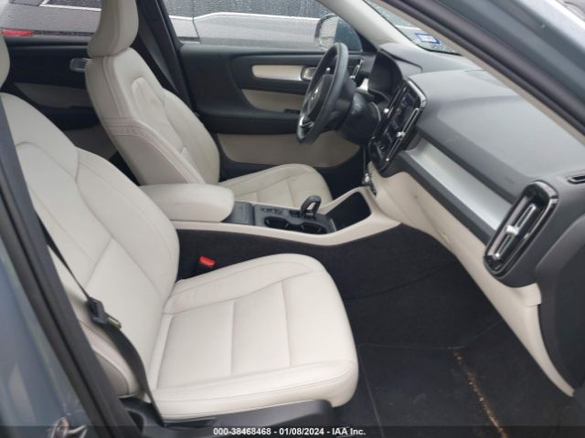 YV4162UK2N2739535 Volvo Xc40 T5 Momentum