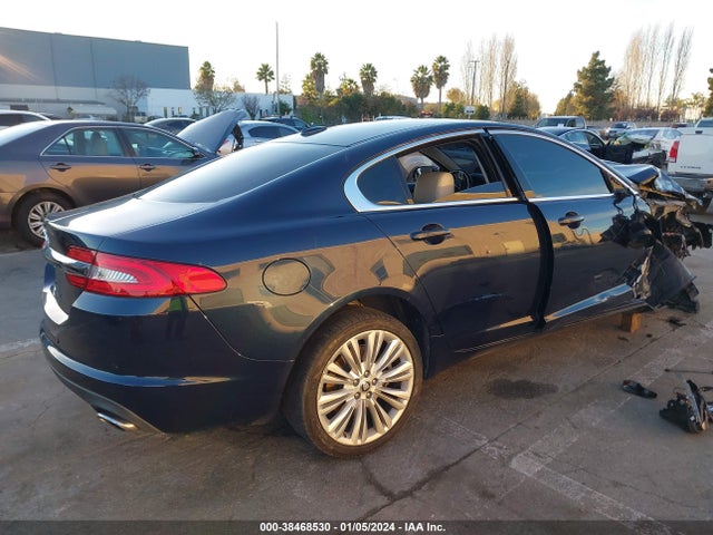 2012 JAGUAR XF SAJWA0HB9CLS41640 Photo 3