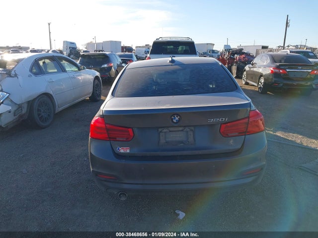 BMW 320i 2017 WBA8E1G58HNU15123 Image 16