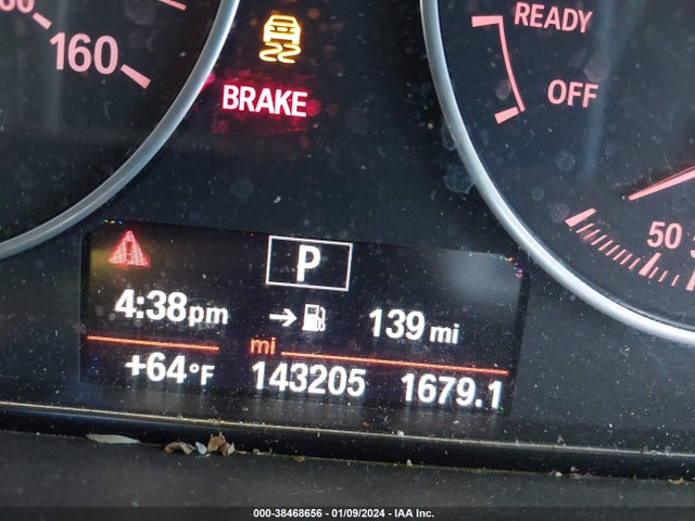 BMW 320i 2017 WBA8E1G58HNU15123 Image 7