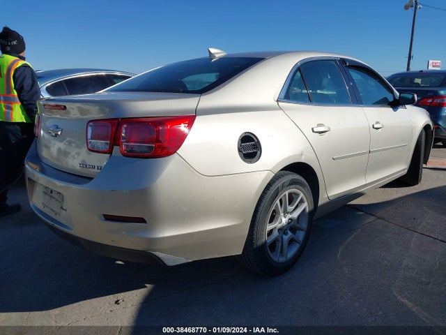 Chevrolet MALIBU 1LT 2015 1G11C5SLXFF274854 Image 4