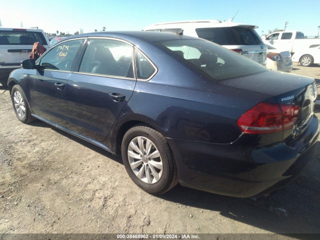 Volkswagen Passat 1.8t Wolfsburg Edition 2015 1VWAT7A38FC041543 Image 3