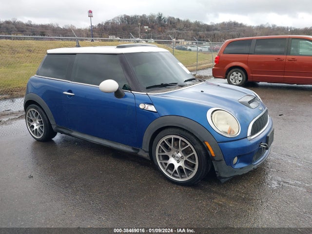 2007 MINI COOPER S WMWMF73577TL87717 Photo 0