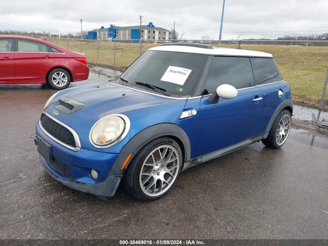 2007 MINI COOPER S WMWMF73577TL87717 Photo 1