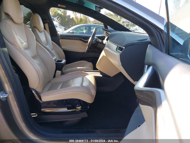 2016 TESLA MODEL X 5YJXCAE42GF000309 Photo 4