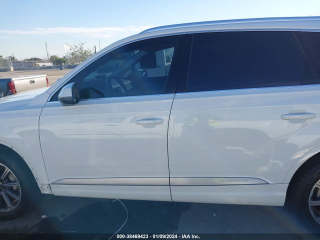 Audi Q7 3.0t Premium 2017 WA1LAAF72HD000214 Image 15