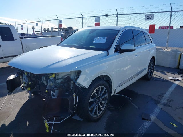 Audi Q7 3.0t Premium 2017 WA1LAAF72HD000214 Image 2