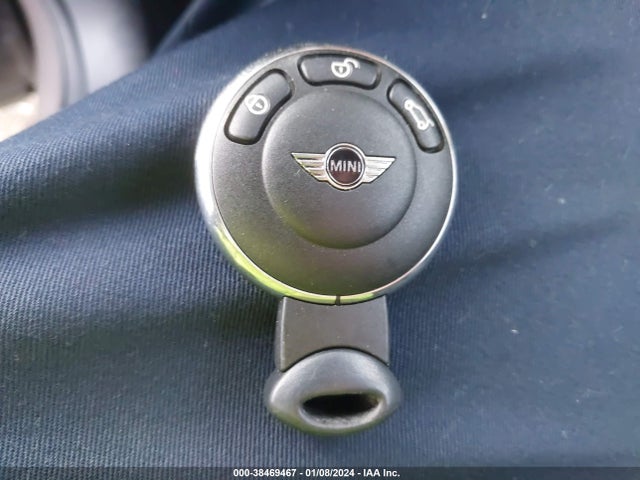 2011 MINI COOPER COUNTRYMAN WMWZB3C5XBWM00770 Photo 10