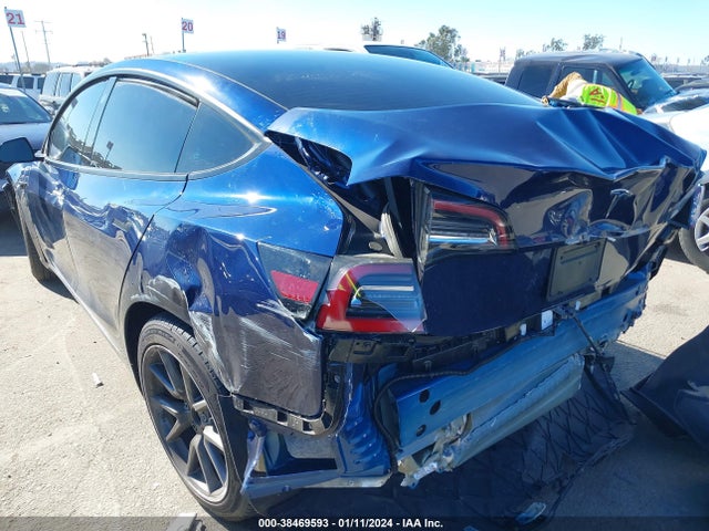 2023 TESLA MODEL 3 5YJ3E1EA8PF475042 Photo 2