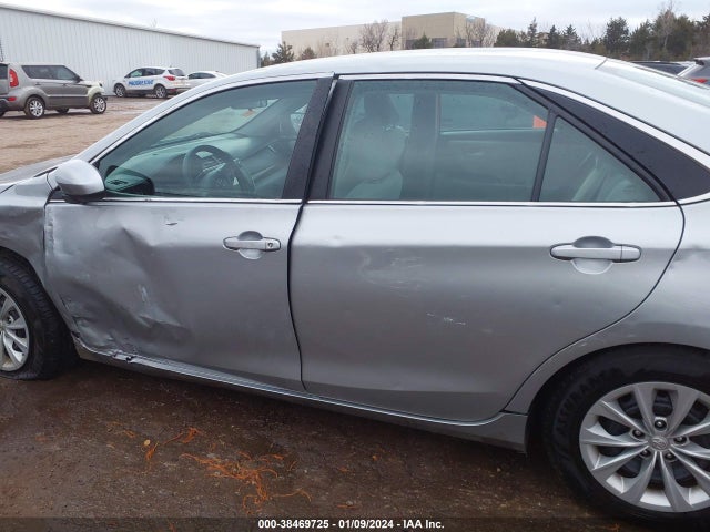 Toyota CAMRY LE 2016 4T4BF1FKXGR545567 Image 14