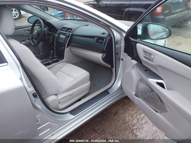 Toyota CAMRY LE 2016 4T4BF1FKXGR545567 Image 5